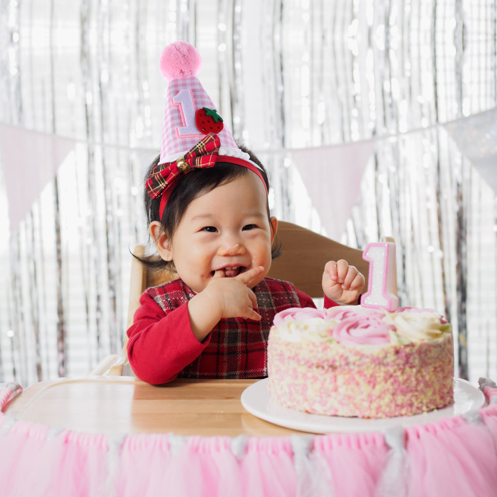 Strawberry Cone Birthday Hat P - Party Hat Cone 评论和价格